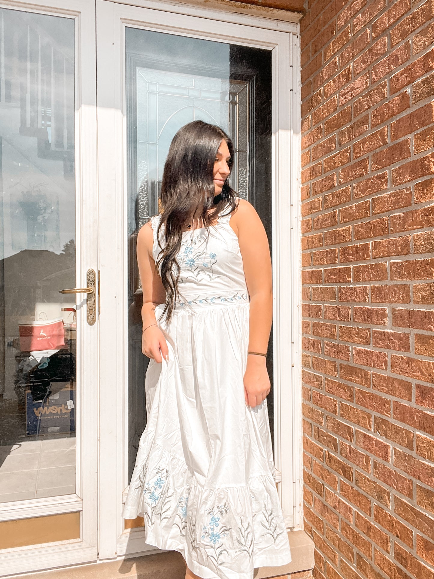 FLORAL EMBROIDERY MIDI DRESS