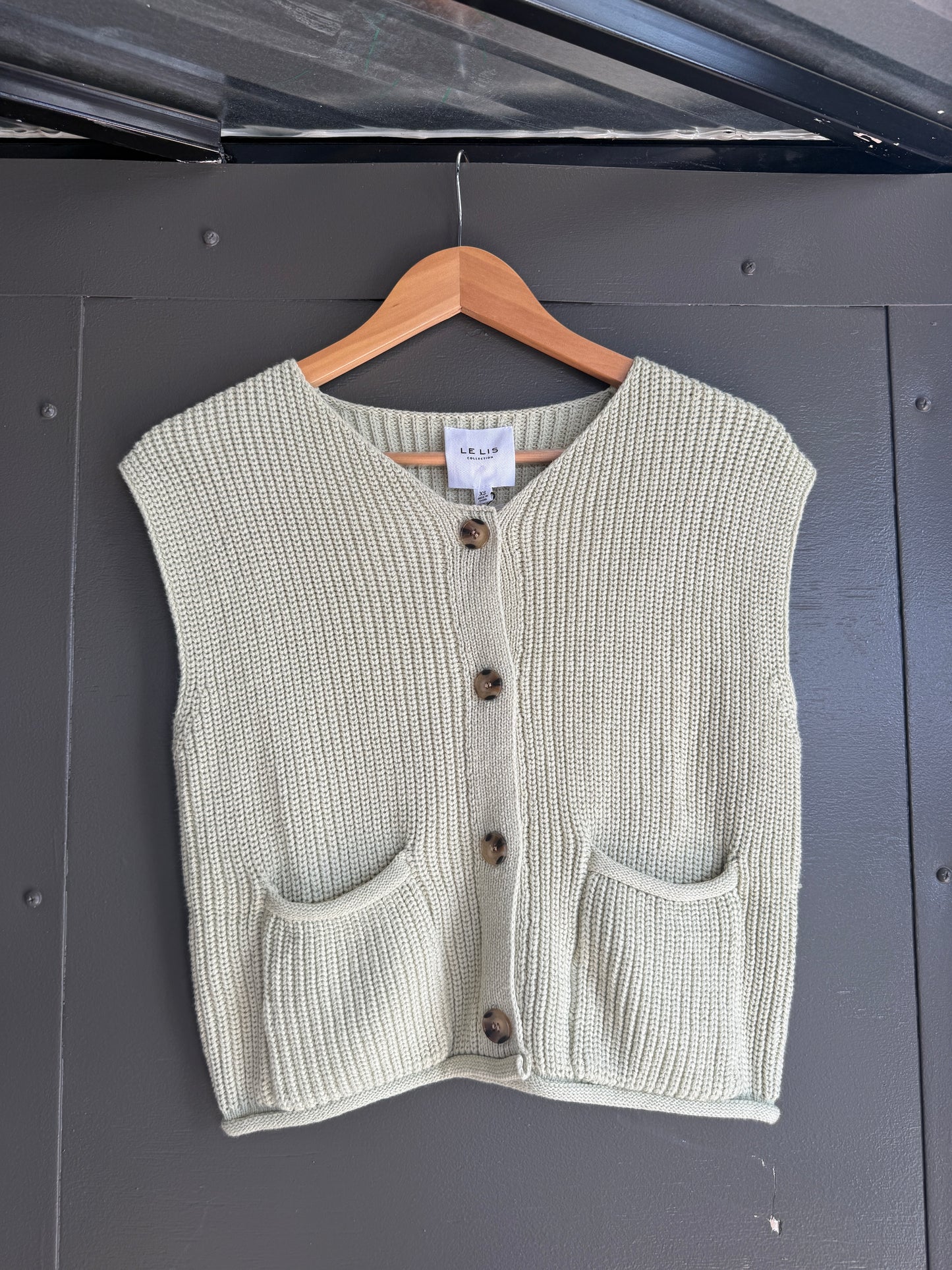 Le Lis Green Pocketed Sweater Vest - 1/2/0/1 XS-L